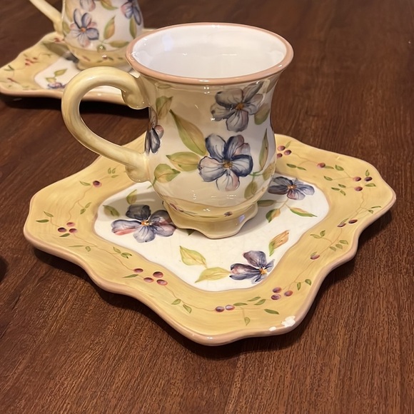 Capriware Handpainted Mug & Plates 8 piece set - Picture 6 of 12